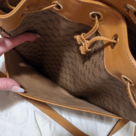 * SOLD *  Authentic Vintage 1980s Gucci Bucket Bag - Picture 13 of 16